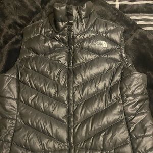 Women’s Northface 550 Vest Vguc size large